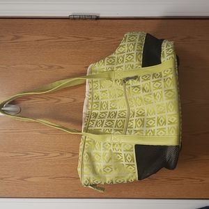 Pack 'N Paws Pet Carrier for Pets up to 15lbs